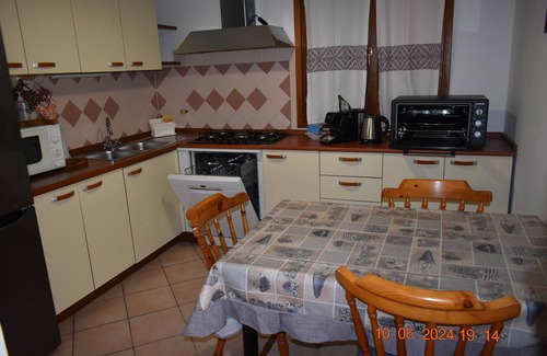 San Pantaleo Apartment | spacious detached house, ideal for holidays in san pantaleo