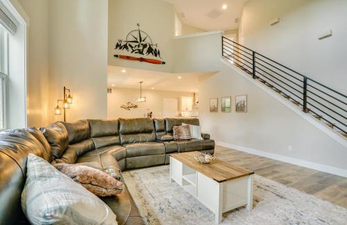 Tamarack Resort House | Spacious Donnelly Family Home with Private Hot Tub!
