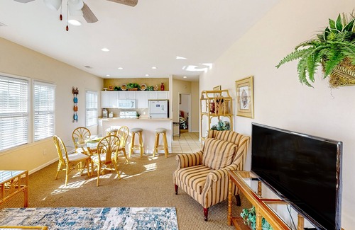 Sea Trail Condo | Spacious double condo with pool access, patio & kitchens - snowbird-friendly