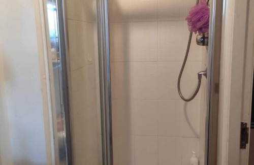 Manchester House | Spacious double room to let near city centre