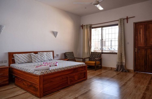 Nungwi Bed & Breakfast | Spacious Double Room no4 in Nungwi near the beach