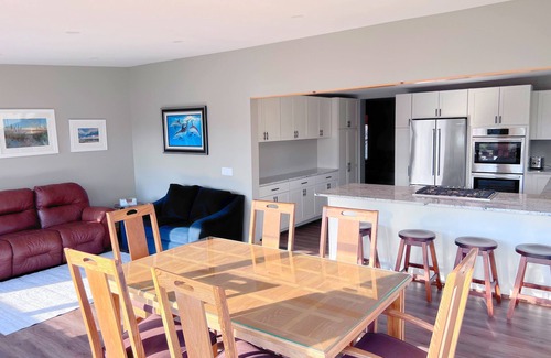 Alanson Cabin | Spacious Downtown Alanson Riverfront Cabin with Amenities- 10-12 guests