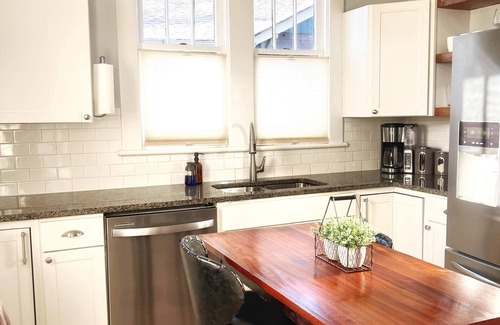 Salisbury House | Spacious Downtown Craftsman | Designer Finishes