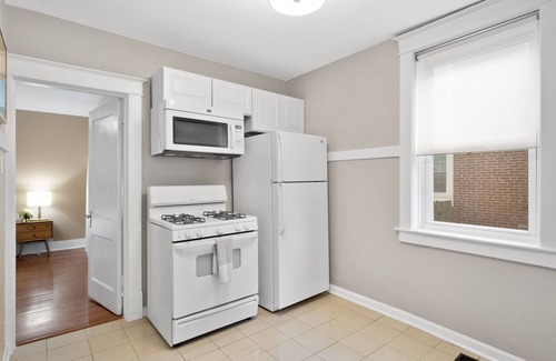 Richmond Heights House | Spacious Duplex - Ground floor, quiet neighborhood & pet friendly