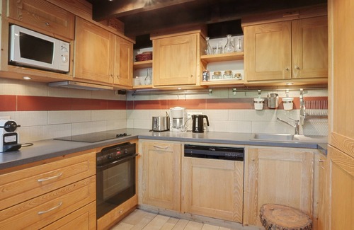 Meribel Centre Apartment | Spacious Duplex for 10 in Méribel Centre, Near Slopes & Shops