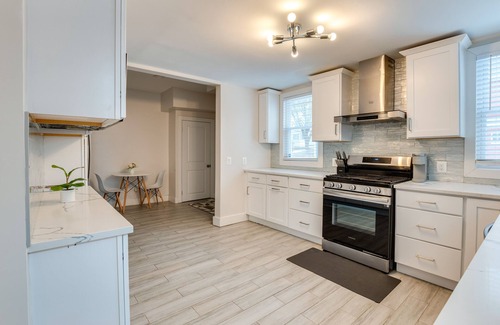 East Orange House | Spacious East Orange Home: Steps to Elmwood Park!