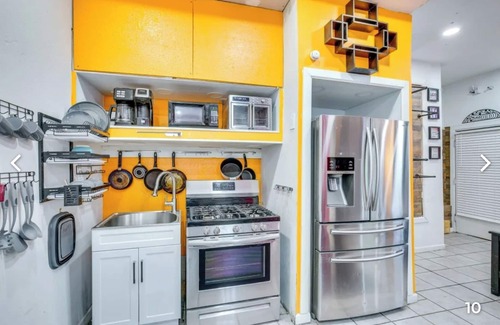 Dallas Apartment | Spacious Efficiency Apartment With Private Entrance