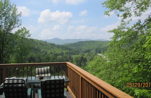 Monroe Bridge House | Spacious/Elegant 3 level house on Spruce Lake- swim or fish, short drive to Mt.