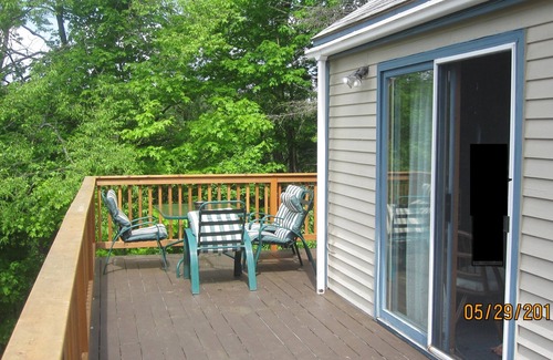 Monroe Bridge House | Spacious/Elegant 3 level house on Spruce Lake- swim or fish, short drive to Mt.