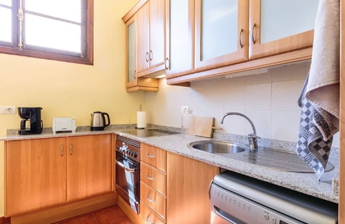 Santa Cruz de la Palma Condo | Spacious and bright apartment with large terrace next to the beach of S/C de la Palma 5 p.