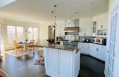 Sparta Township House | Spacious estate with 5 bedrooms and WiFi, AC in charming Sparta