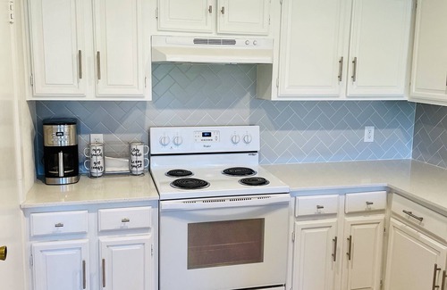 Point Venture House | Spacious Fall Retreat, Sleeps 15+, Dog Friendly!