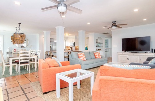 Shell Island House | Spacious family home w unobstructed ocean views!