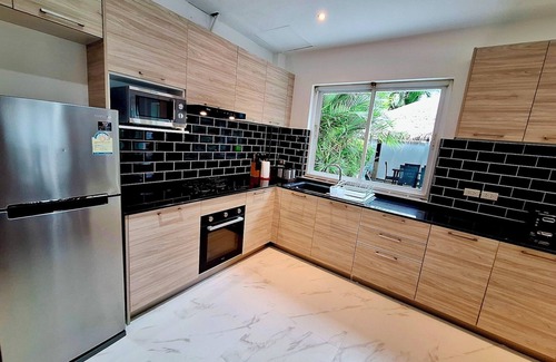 Ban Saiyuan Villa | Spacious Family 4 Bedroom Villa with Private Pool, Garden and Sea Views