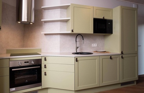 Maubray Cottage | Spacious Family Cottage