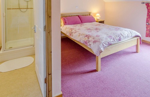 Chester Cottage | Spacious, family cottage with original features and enclosed courtyard, Tattenhall, Chester Zoo and