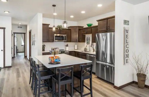 Priest River House | Spacious & family friendly retreat in newer townhome near town in Priest River