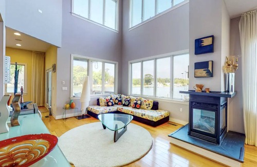 Grasonville House | Spacious, family-friendly home; vast outdoor space on the water w/private dock