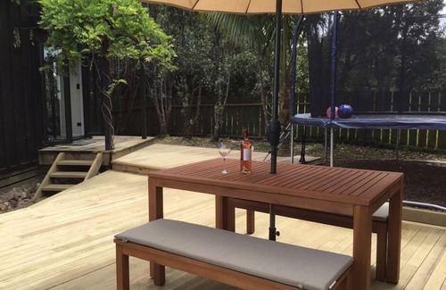 Surfdale House | Spacious, family friendly house with sea views