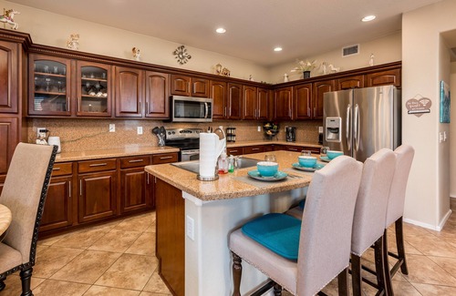 Orchards House | Spacious, family-friendly getaway w/a private pool, outdoor kitchen, game room