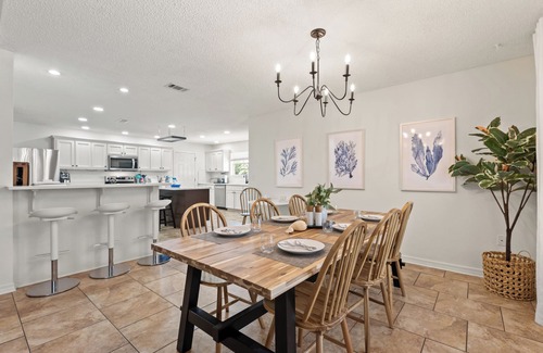 Navarre House | Spacious, Family-Friendly 5 Bedroom Home with Salt Water Pool