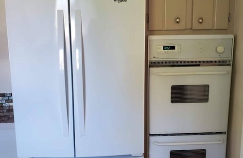Moran House | Spacious Family Friendly House, Close To Trails and Mackinac Island Ferries!