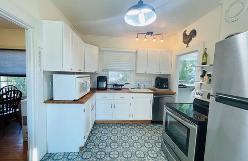 Rutland House | Spacious Family Getaway in Rutland – Close to Killington & Okemo!