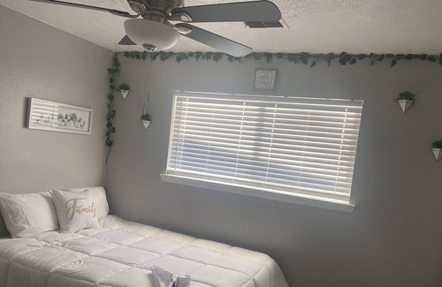 Missouri City House | Spacious family home in quiet suburban neighborhood less than 30Minutes from Hou