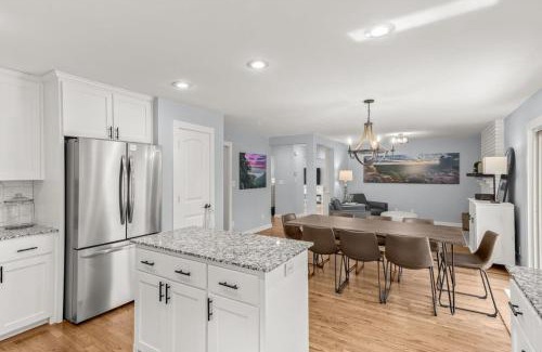 Siloam Springs House | Spacious Family Haven - Walk to Downtown & JBU