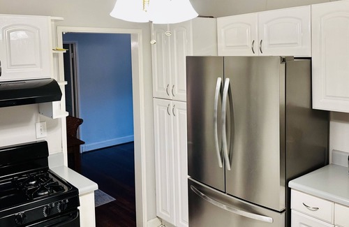 Mobile House | Spacious Family Home—Midtown Mobile; Huge Backyard; Pet friendly