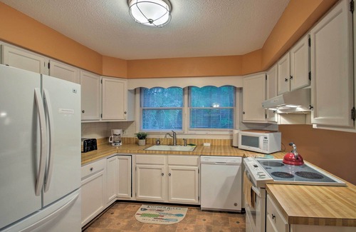 Lewisville House | Spacious Family Home - 17 Miles to Winston-Salem!