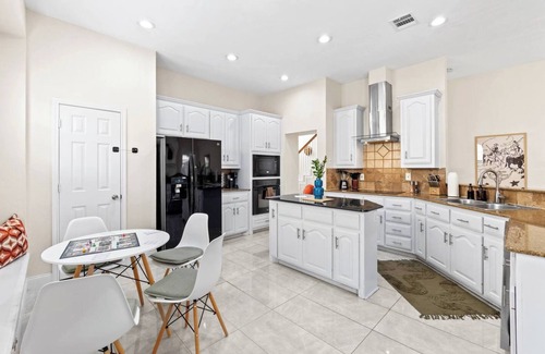 Richardson House | Spacious Family Home w/Game Room + Fenced Yard