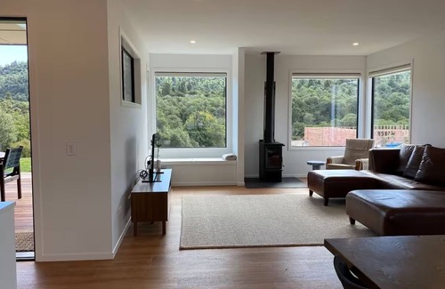 Kinloch House | Spacious family home with native bush views