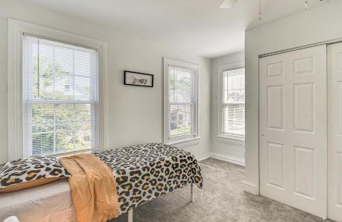 Downtown House | Spacious Family Home with Yard in Dtwn Hampton!