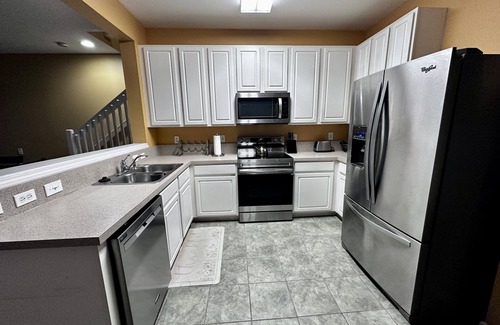 Deerwood House | Spacious Family Lodging on Florida's First Coast