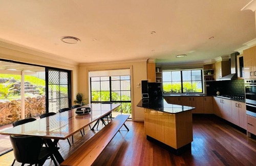 Kiama House | Spacious Family Oasis (Now sleeps 10)