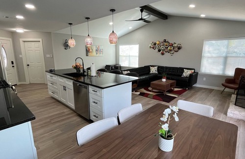 Cedar Park House | Spacious Family/Pet-Friendly Home + Attached Studio near Park and Community Pool