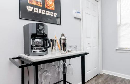 Park Duvalle House | Spacious Family Retreat - Churchill Downs & Downtown