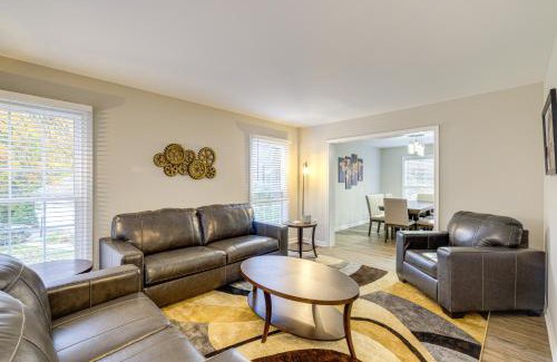 Lake Ridge House | Spacious Family Retreat Near DC Ideal For Groups!