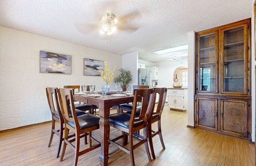 Bonanza House | Spacious family retreat close to park, with WiFi, central AC, W/D, work space