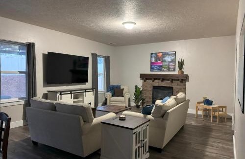 Meridian House | Spacious Family Retreat with Hot Tub & Home Theater