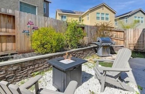 Rocklin Other | Spacious Family Retreat-Your Home Away From Home!