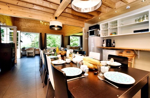 Biron Ski Chalet | Spacious Family Villa in Soy