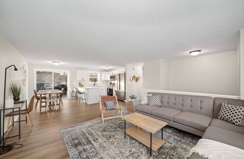 Hayden House | Spacious Family Villa only 13 mi from Silverwood!