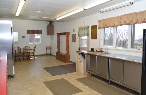 Winfred Cabin | Spacious Farm Stay
