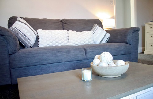 St Helens Apartment | Spacious Flat in St Helens, Merseyside Free Wi-Fi