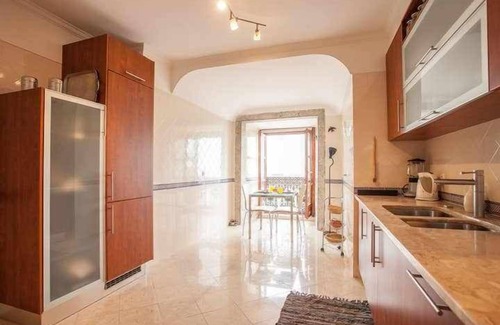 Se Apartment | Spacious Flat. River VIEW. 2min walk to Cathedral.