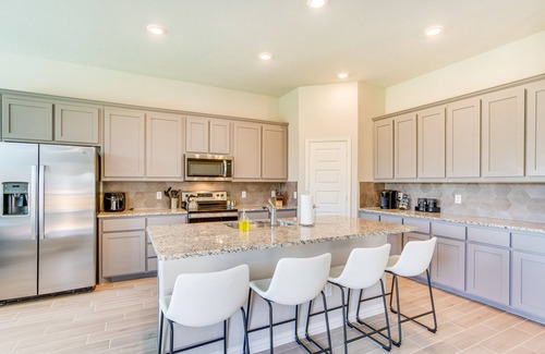 Forney House | Spacious Forney Home Rental w/Game Room!