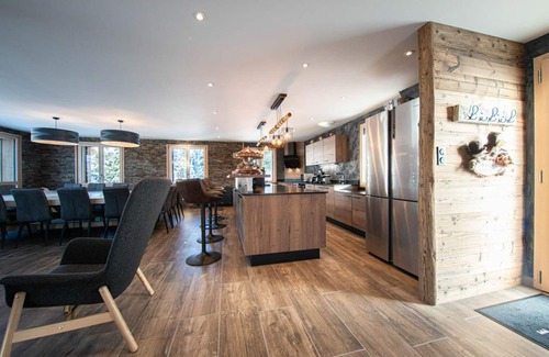 Le Grand Valtin Cottage | Spacious Chalet for 14 in Scenic Vosges – Spa, Games Room, Pet-Friendly