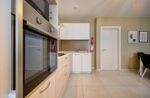 Pieta Apartment | Spacious, fully equipped 4BR home in Pietà w/WIFI